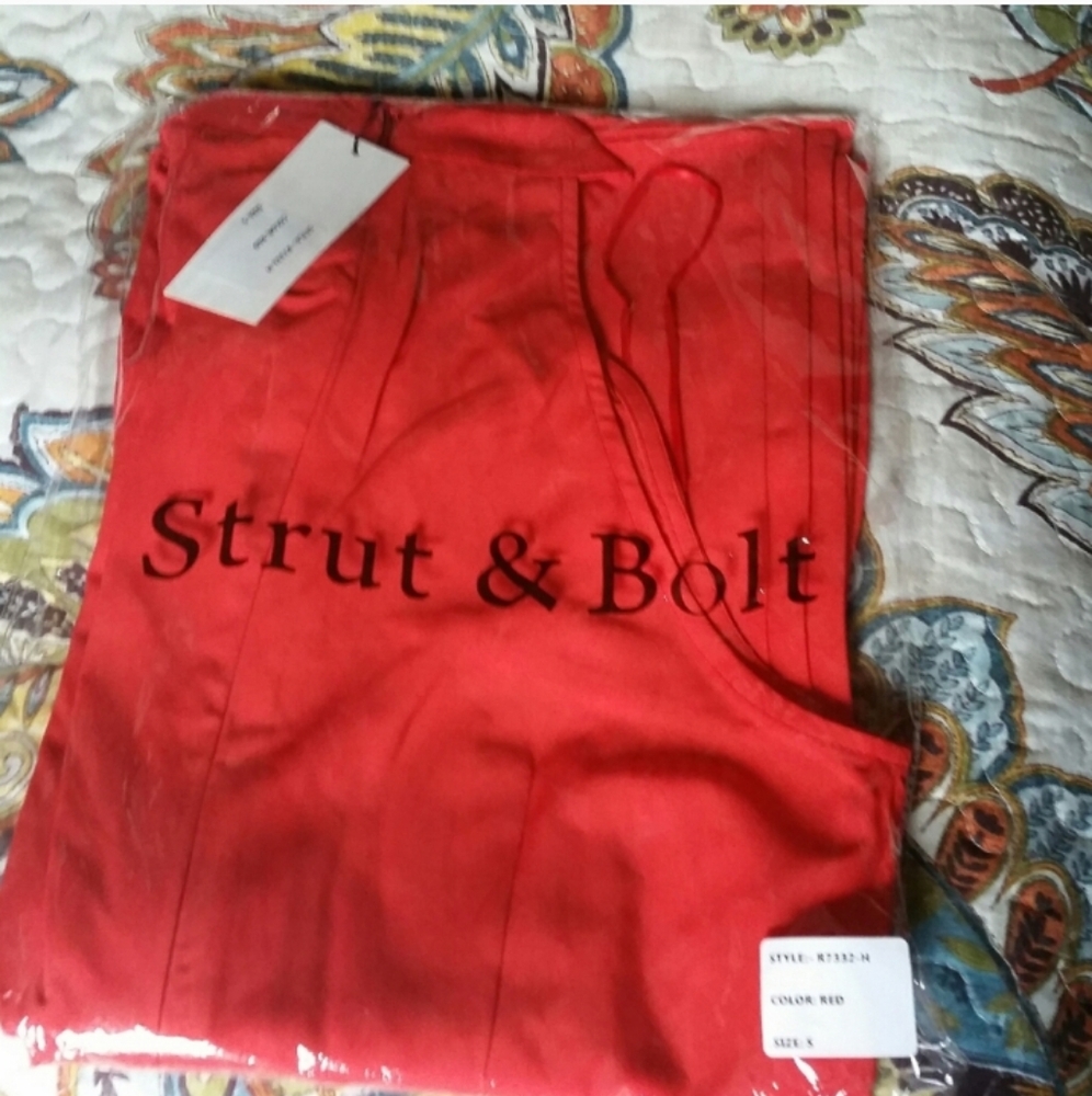 Strut & Bolt Sleeveless Red Jumpsuit Pantsuit - Picture 10 of 11